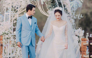 杨烁与王黎雯补办婚礼,儿子女儿当花童浪漫满溢!